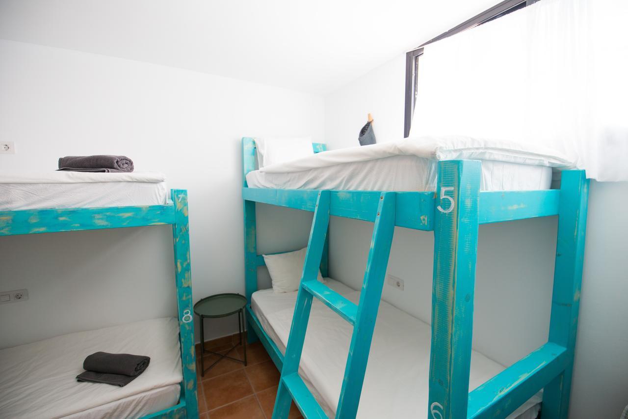 Surfers Retreat (Adults Only) Hostel Corralejo Exterior photo