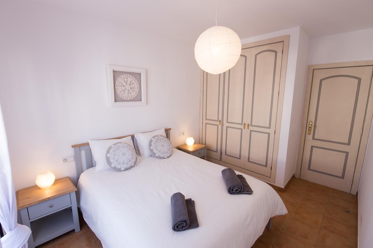 Surfers Retreat (Adults Only) Hostel Corralejo Exterior photo