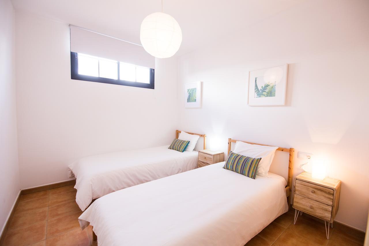 Surfers Retreat (Adults Only) Hostel Corralejo Exterior photo
