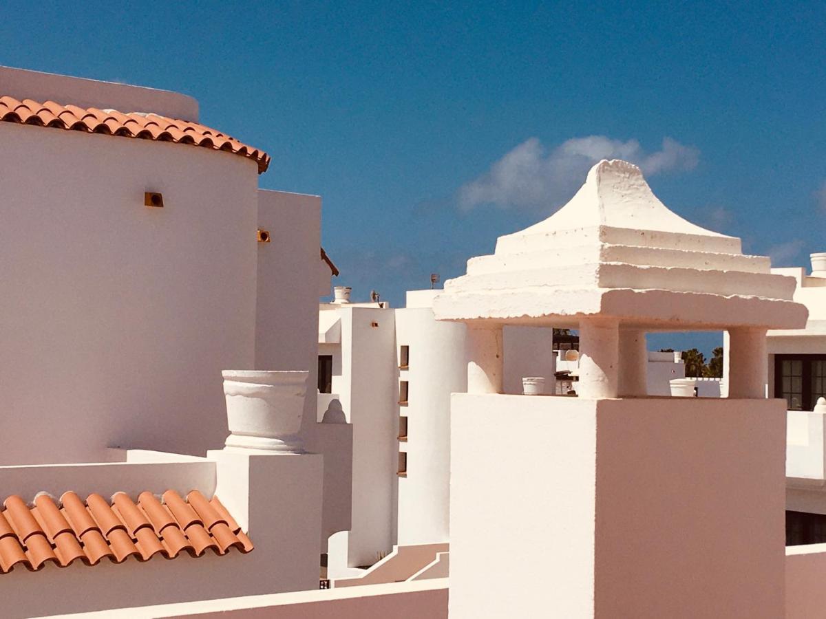 Surfers Retreat (Adults Only) Hostel Corralejo Exterior photo